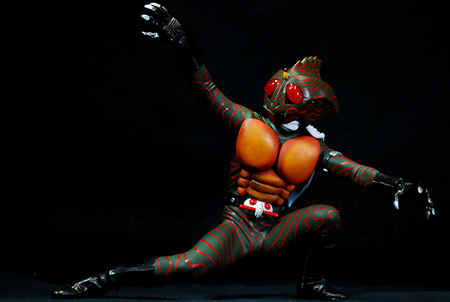 Volks】 オリエントヒーローシリーズ 仮面ライダーアマゾン 完成品